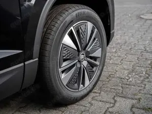 Skoda Karoq 1.5 TSI Tour LED FACELIFT SHZ PDC KLIMA Bild 5