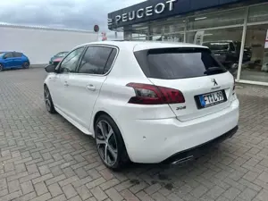 Peugeot 308 308 GT BHDi 180 EAT8 Bild 4