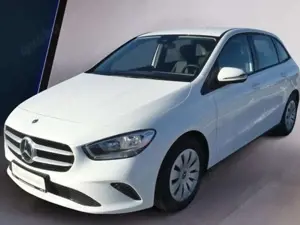 Mercedes-Benz 180 HU  Service NEU (Feb 26)