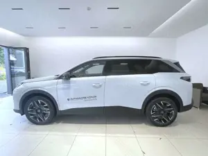 Peugeot 5008 Allure HYBRID 136 e-DSC6 Navi  Apple CarPlay Bild 2