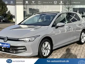 Volkswagen Golf VIII 1.5 eTSI Style AHK+PANO+MASSAGE+HeadUp