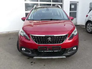 Peugeot 2008 Peugeot 2008 Allure PT110 Navi/SHZ/PANO Bild 2