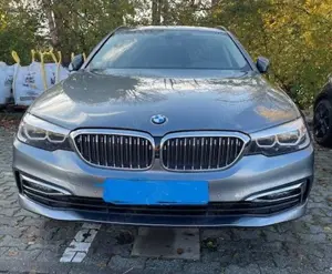 BMW 530 530i xDrive Touring Aut. Luxury Line