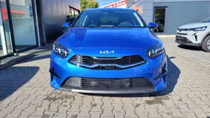 Kia Ceed SW / cee'd SW Kia Ceed SW AT Top*VollLED*Navi*Shzg*Cam*AHK Bild 2