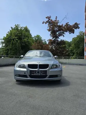 BMW 320 320i