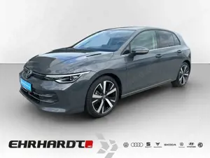 Volkswagen Golf VIII 1.5 eTSI DSG Style AHK*PANO*IQ*HUD*NAV*SHZ...