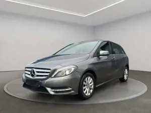 Mercedes-Benz B 180 Bi-Xenon/Navi/PDC/SHZ/Bluetooth
