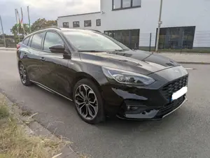 Ford Focus ST-LINE Automatik 18 Zoll el. Heckklappe LED
