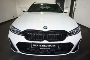 BMW 320 d M-Sport NAVI adapLED AHK HUD ACC RFK Bild 2