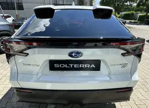 Subaru Solterra BEV Platinium Platinum Bild 2