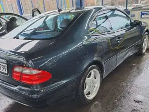 Mercedes-Benz 320 CLK