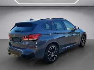 BMW X1 sDrive 18i Automatik M Sport AHK Bild 5