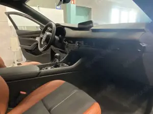 Mazda 3 5HB 2.0L e-SKYACTIV X 186ps 6MT FWD Nagisa Bild 4