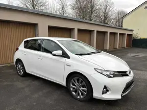 Toyota Auris Hybrid Automatik | Garantie mögl. bis 2028