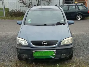 Opel Zafira Zafira 1.8 16V Edition 2000