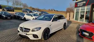 Mercedes-Benz E 63 AMG S 4Matic T-Modell PanoNight-Paket