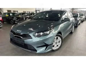 Kia Ceed SW / cee'd SW 1.5 T-GDI AHK Navi LED Kamera DAB CarPlay SHZ Lenk