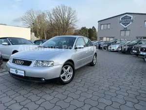 Audi A3 1.6 Attraction/ZR NEU/SHZ/PDC/NAVI