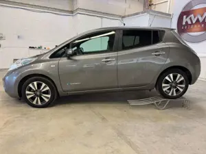 Nissan Leaf Tekna 30kwh Leder Navi 360°Kamera Bild 2
