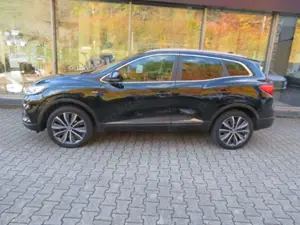 Renault Kadjar TCe 160 EDC GPF BOSE EDITION Navi SHZ Temp Tel.-Vo