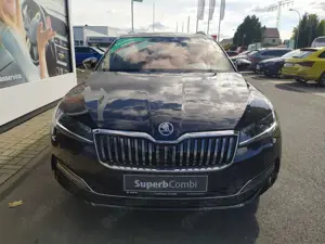 Skoda Superb Combi Style 2.0 TDI DSG Matrix,Navi,beh. Frontsch.