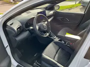 Toyota Yaris 1.5 Hybrid Style / Infotainment-Paket: Bild 3