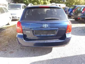 Toyota Avensis Avensis Combi Diesel 2.0 D-4D Combi Bild 4