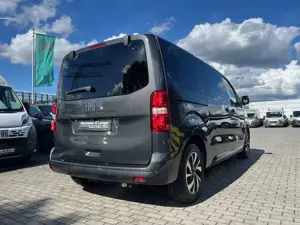 Fiat Ulysse L2 Top HDi 180 EAT8 7-Sitzer Standheizung AHZV Glasdach Abstandstempomat Bild 3