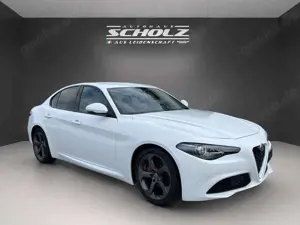 Alfa Romeo Giulia MY18 Super 2.2 Diesel 16V 110kW (15 Bild 5