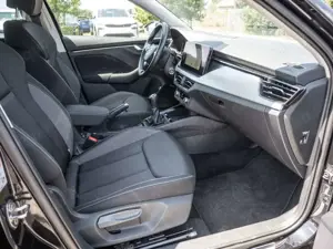 Skoda Scala 1.0 TSI Tour PDC SHZ KAMERA NAVI LED Bild 2