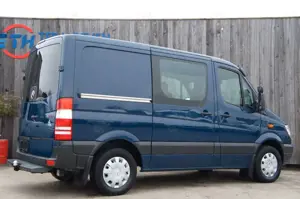 Mercedes-Benz Sprinter 213 CDi L1H1 Rollstuhllift Tempom. 95KW Bild 3