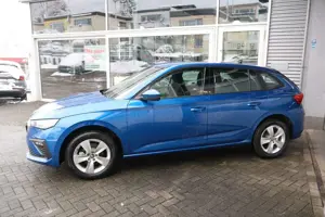 Skoda Scala 1.0 TSI DSG Selection AHK Kamera LED App-Navi S... Bild 2