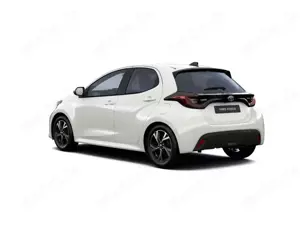 Toyota Yaris TEAMPLAYER+SHZ+KAMERA+MODEL-2025+SOFORT Bild 3