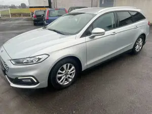 Ford Mondeo Bild 2