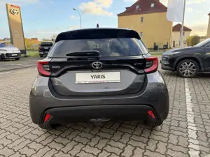 Toyota Yaris 1.5 Hybrid Teamplayer Bild 5