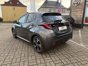 Toyota Yaris 1.5 Hybrid Teamplayer Bild 2