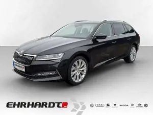 Skoda Superb Combi 1.4 TSI iV DSG Style DCC AHK*STHZG*PANO*V...