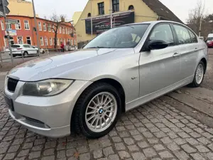 BMW 320 IA*AUTOMATK*2xPDC*TÜV NEU*