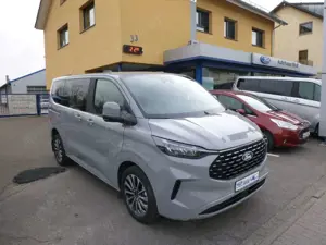 Ford Tourneo Custom L1 Titanium X AHK schwenkbar BO