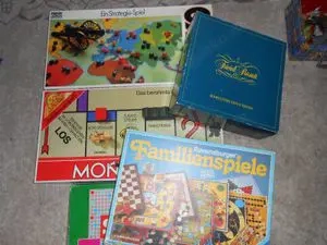 Teil-Wohnungsauflösung    Hausflohmarkt