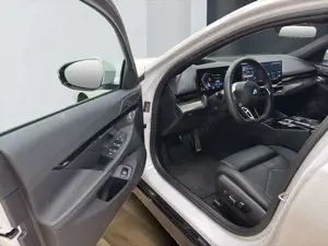 BMW 540 d xDrive Touring [M Sport, BW Sound, AHK] Bild 3