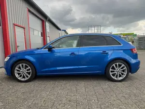 Audi A3 A3 Sportback 30 TFSI Sportback S tronic sport Bild 2
