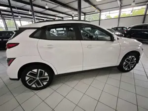 Hyundai KONA MY23 (100kW) SELECT-Paket, Effizienzpaket Bild 3