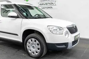 Skoda Yeti 2.0 TDI/ALLRAD 4x4/AHK/KLIMA/SITZHEIZUNG Bild 3