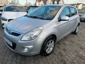 Hyundai i20 FIFA WM Edition*