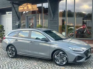 Hyundai i30 Kombi 1.5 T-GDI Hybrid N Line 7DCT +NAVI+CAM+LED+ Bild 4