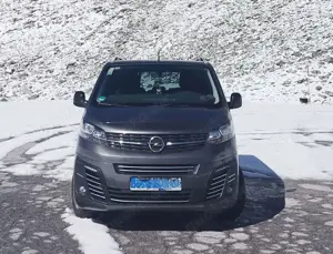 Opel Vivaro Vivaro Zafira ist wie Spacetourer Proace Traveller