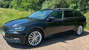 Skoda Superb 2.0 TDI Style Vollausstattung Tuv 5/27 Scheckheft