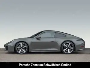 Porsche 992 911 Carrera 4S Clubleder HA-Lenkung BOSE Bild 2