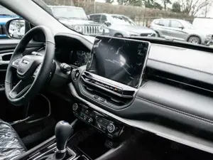 Jeep Compass e-Hybrid Summit MY 25 LEDER+KAMERA+CARPLAY Bild 4